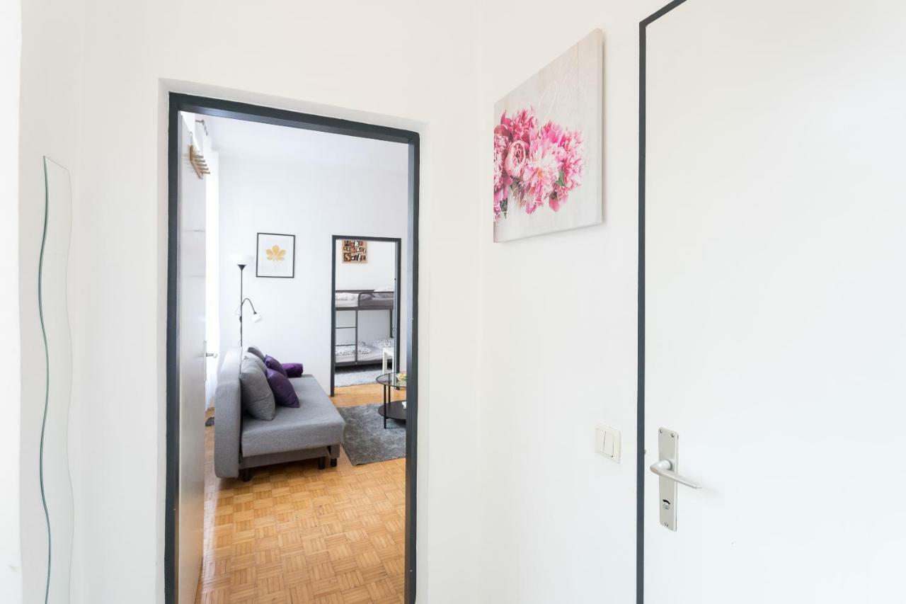 Lovely Two Level Apartment For Families Виена Екстериор снимка
