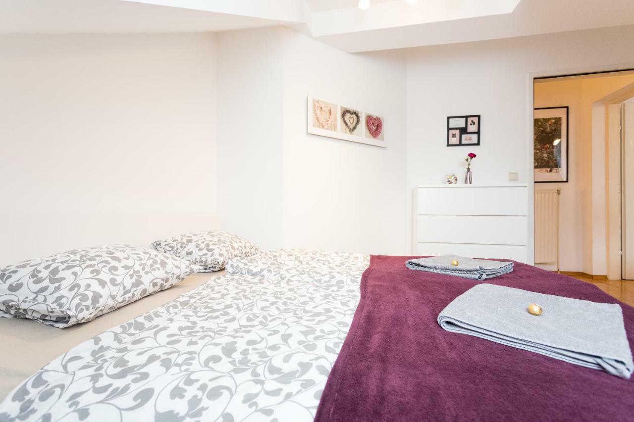 Lovely Two Level Apartment For Families Виена Екстериор снимка