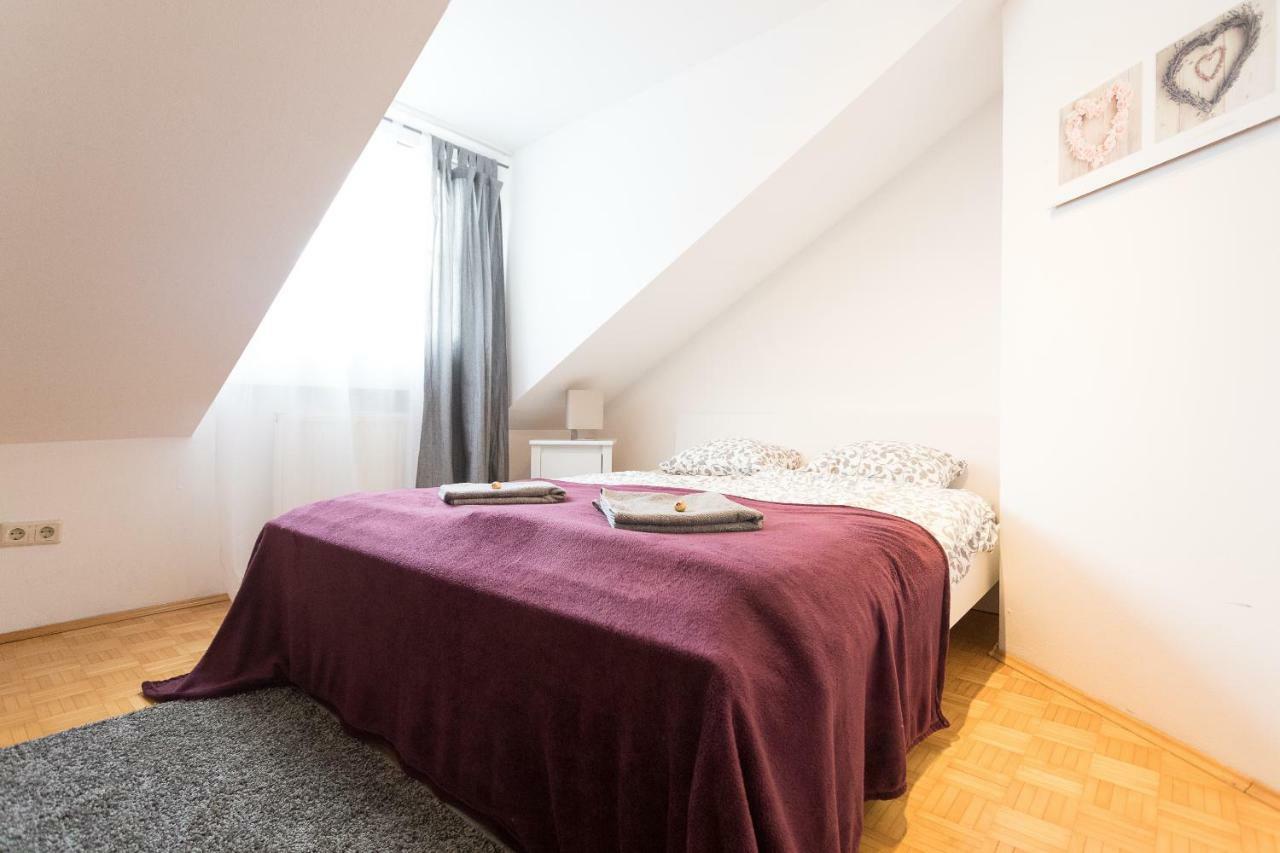Lovely Two Level Apartment For Families Виена Екстериор снимка
